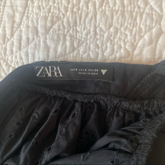 Black puff sleeves Zara top - Picture 4 of 4